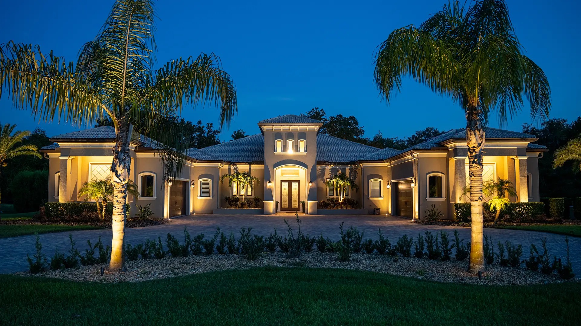 Building a Custom Home 5 Essential Lighting Design Tips