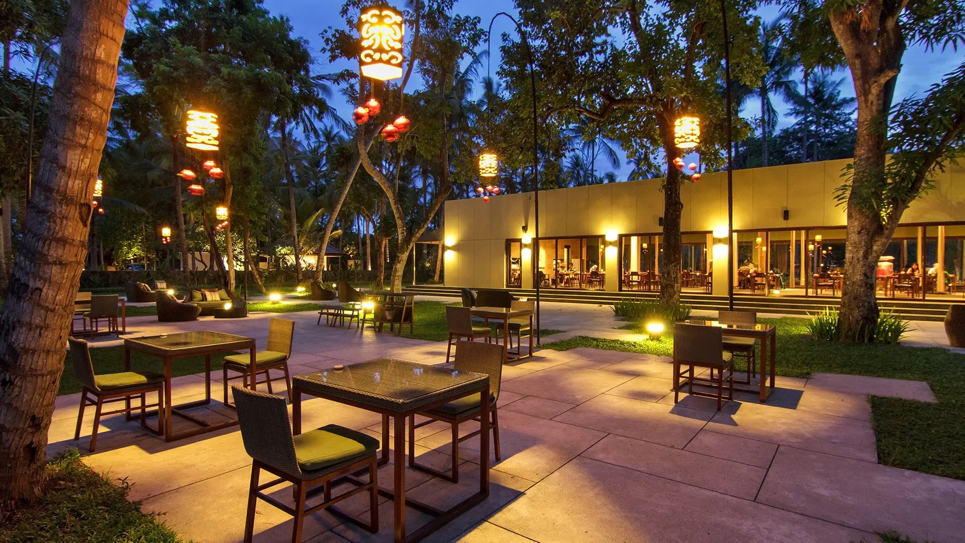 Commercial Landscape Lighting Design